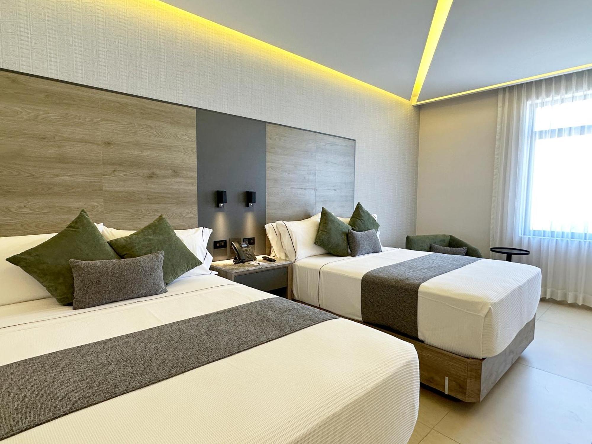 Hotel Antre Chapultepec Guadalajara Bagian luar foto