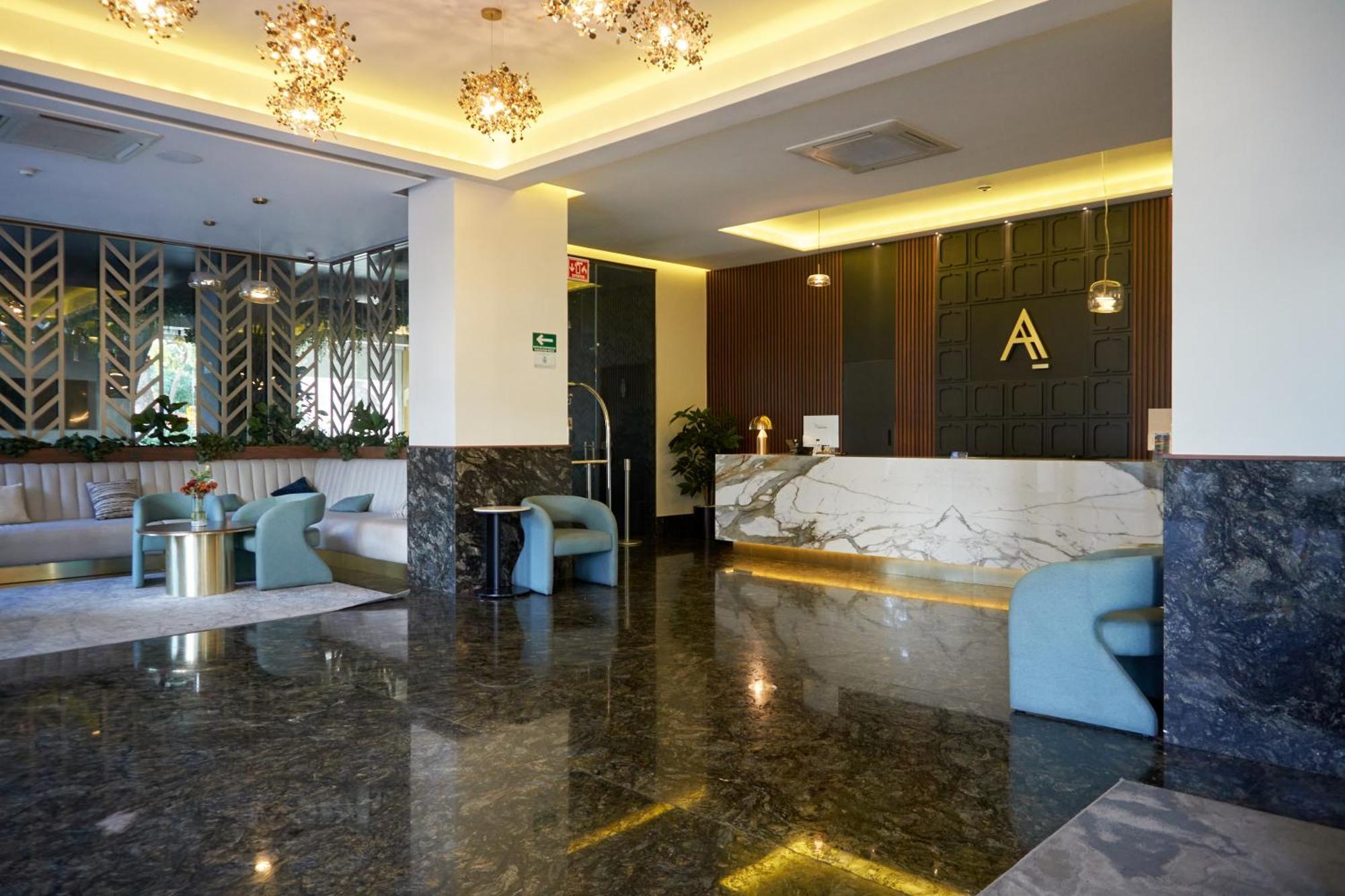Hotel Antre Chapultepec Guadalajara Bagian luar foto