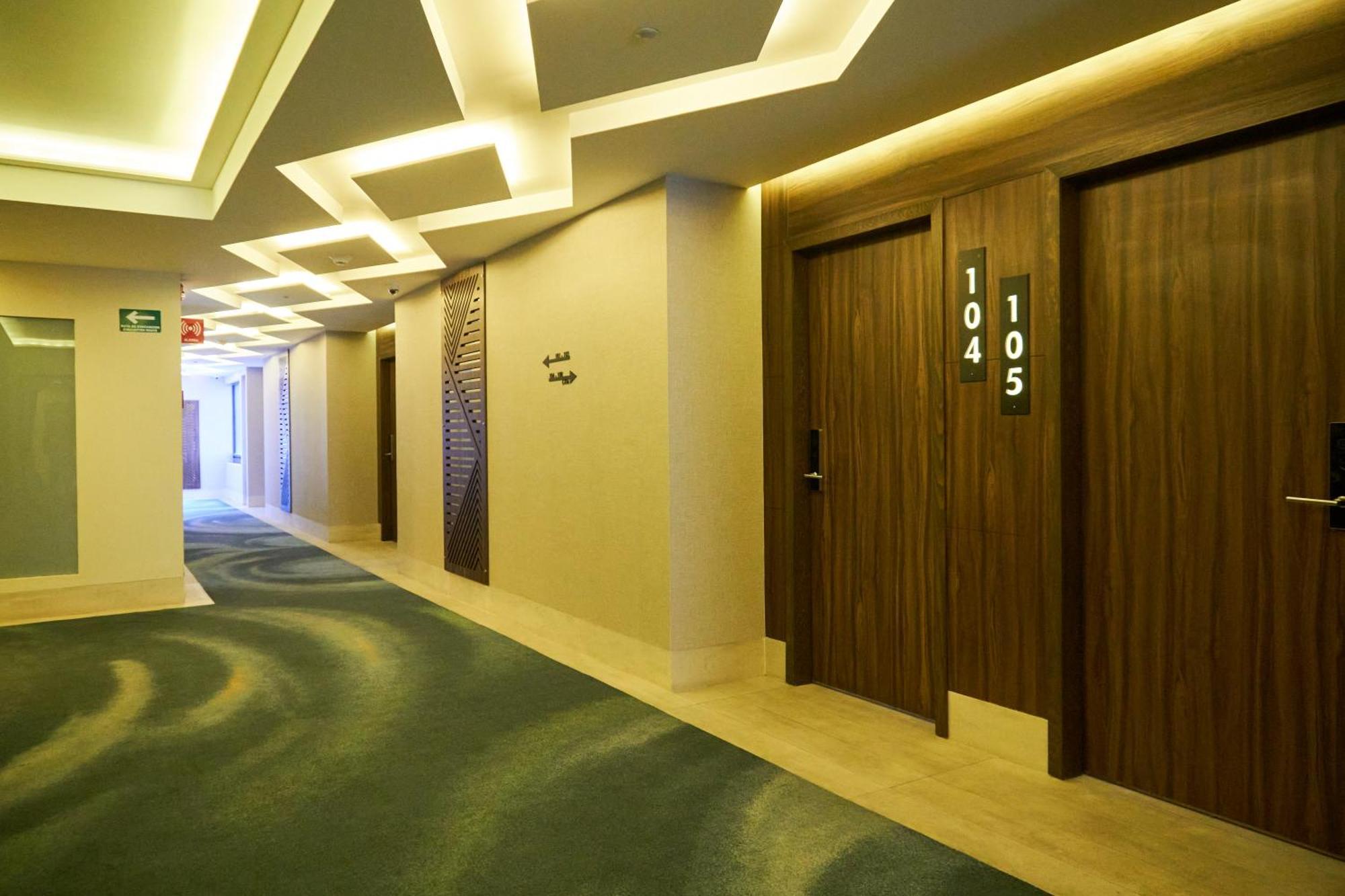 Hotel Antre Chapultepec Guadalajara Bagian luar foto
